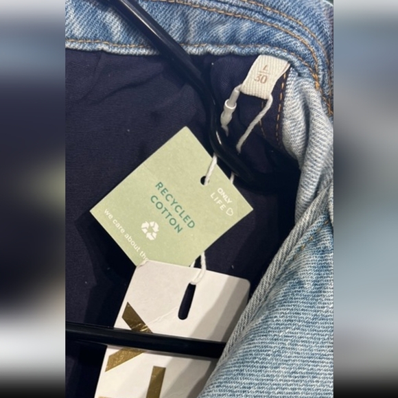 NWT Only Puff Sleeve Denim Jumpsuit In Light Blue, Size Large - Picture 9 of 9